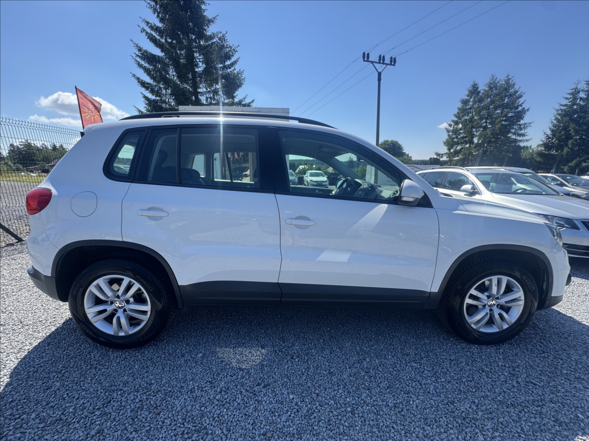 volkswagen-tiguan-2-0-tdi-81kw-trend-fun - 7