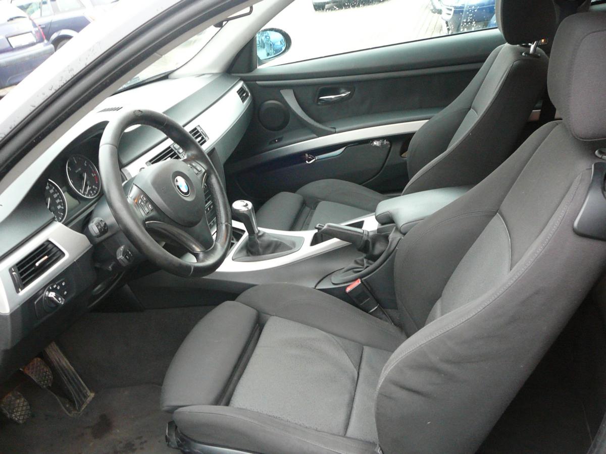 bmw-rada-3-2-0-320d-xdrive-coupe - 6