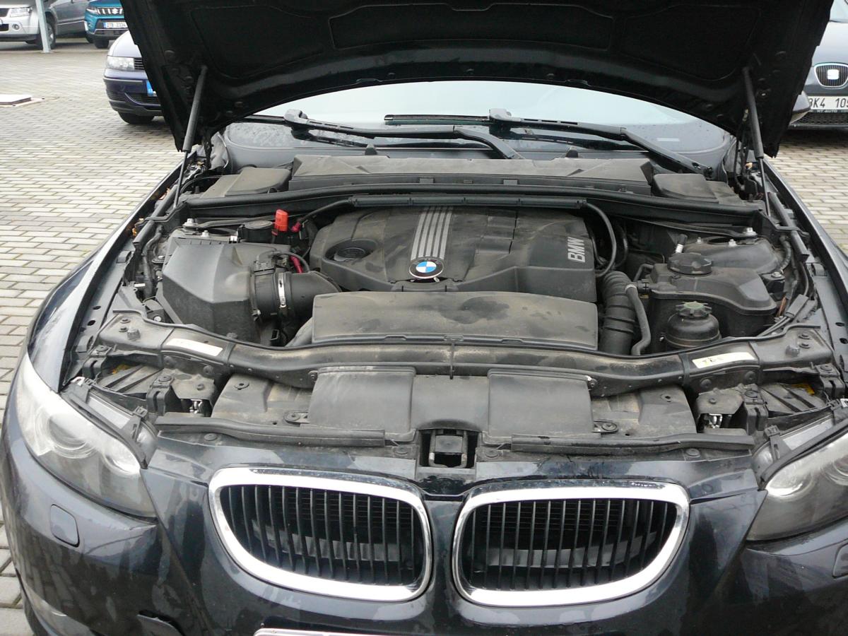 bmw-rada-3-2-0-320d-xdrive-coupe - 8