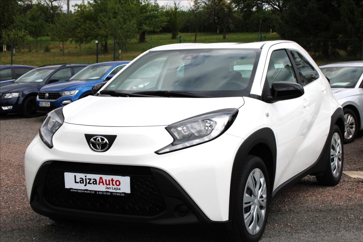 toyota-aygo-1-0-vvt-i-comfort-10-600-km - 1