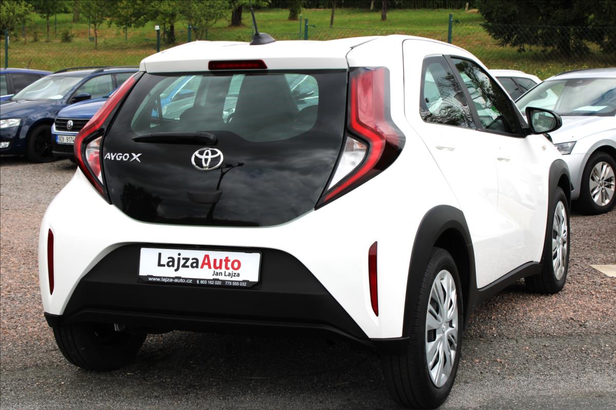 toyota-aygo-1-0-vvt-i-comfort-10-600-km - 6