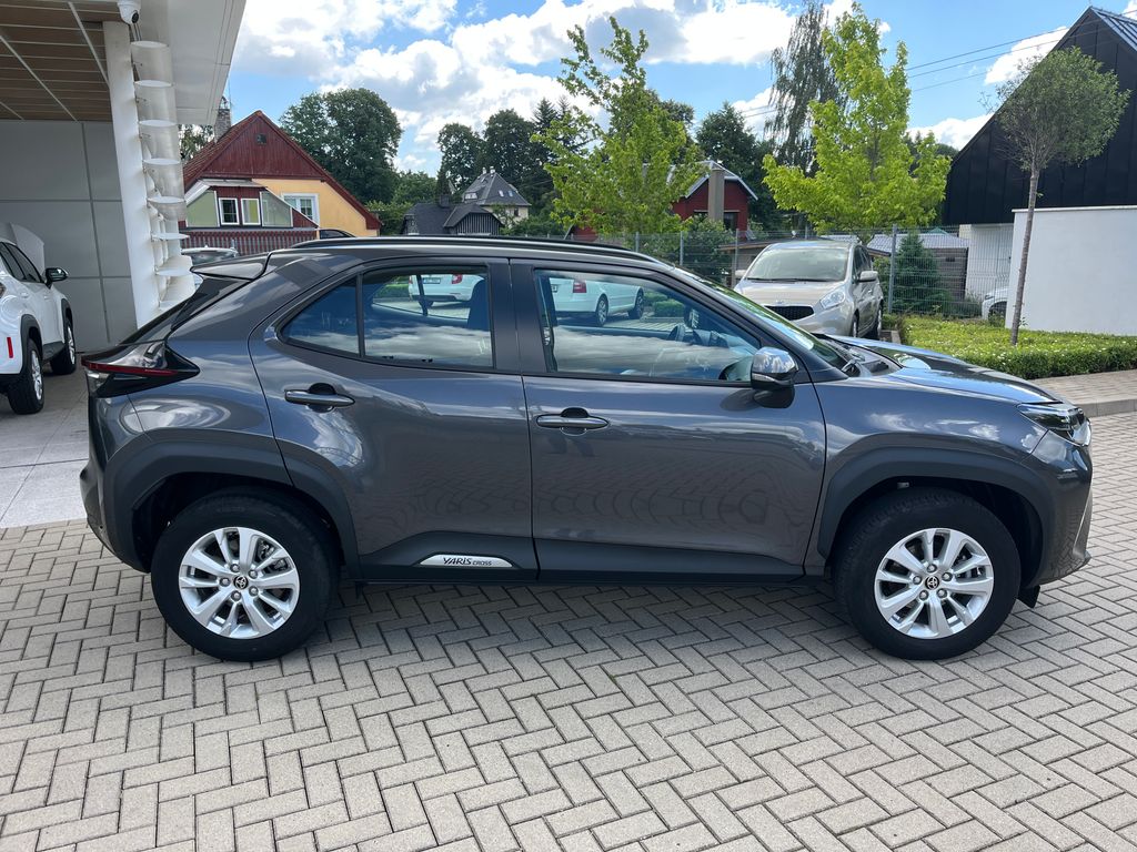 toyota-yaris-cross-1-5-hybrid-e-cvt-comfort - 6