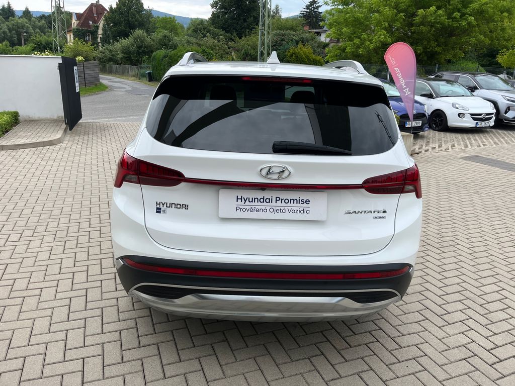 hyundai-santa-fe-2-2-crdi-4x4-style-premium-8at - 4