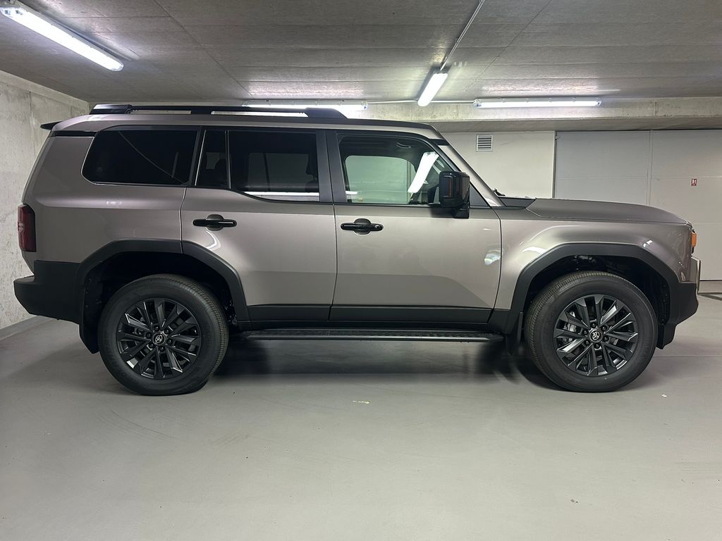 toyota-land-cruiser-2-8l-d-4d-diesel-48v-mhev-4x4-executive - 3