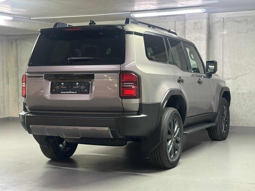 toyota-land-cruiser-2-8l-d-4d-diesel-48v-mhev-4x4-executive - 4