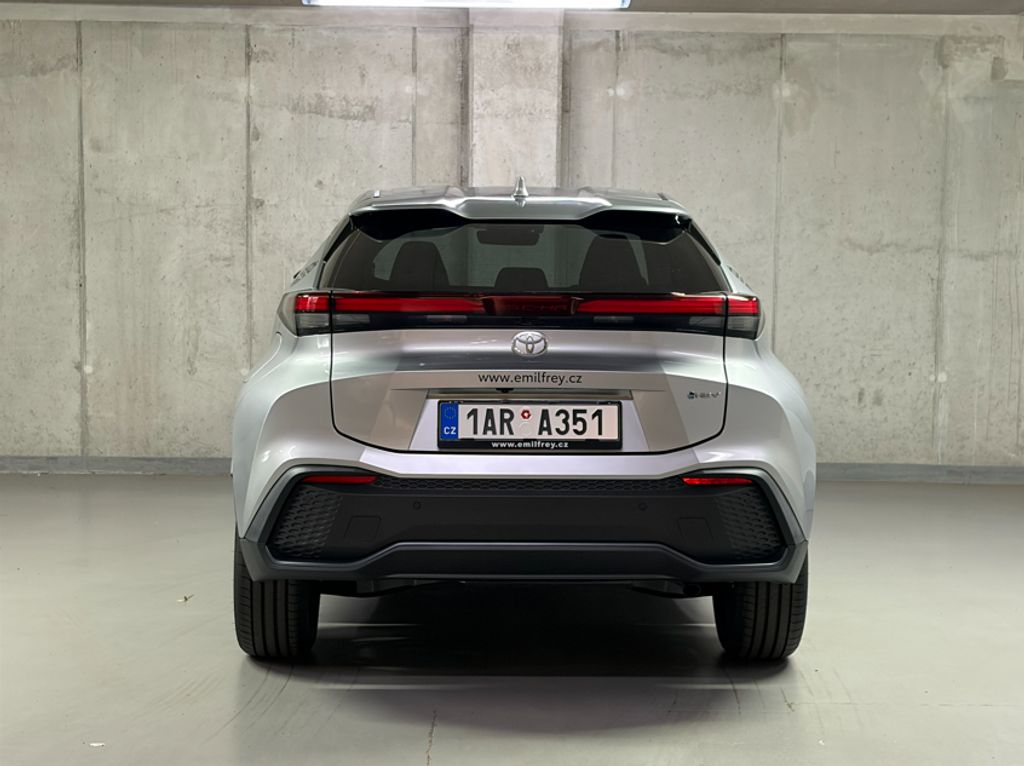 toyota-c-hr-1-8-hev-cvt-style - 5