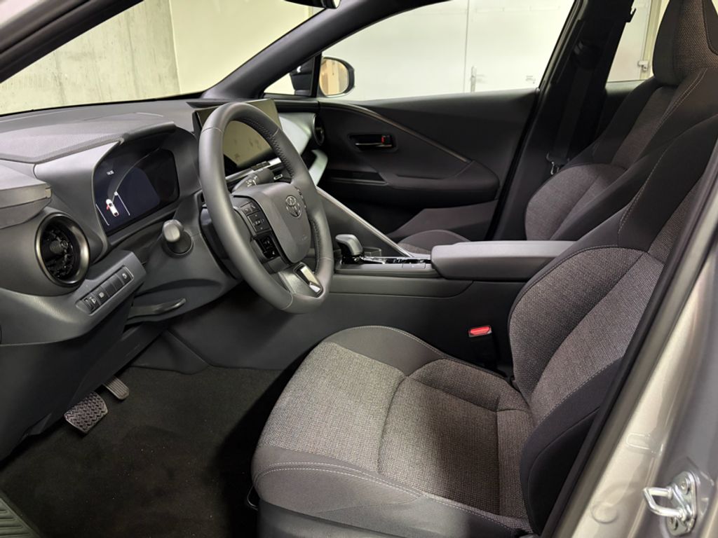 toyota-c-hr-1-8-hev-cvt-style - 8