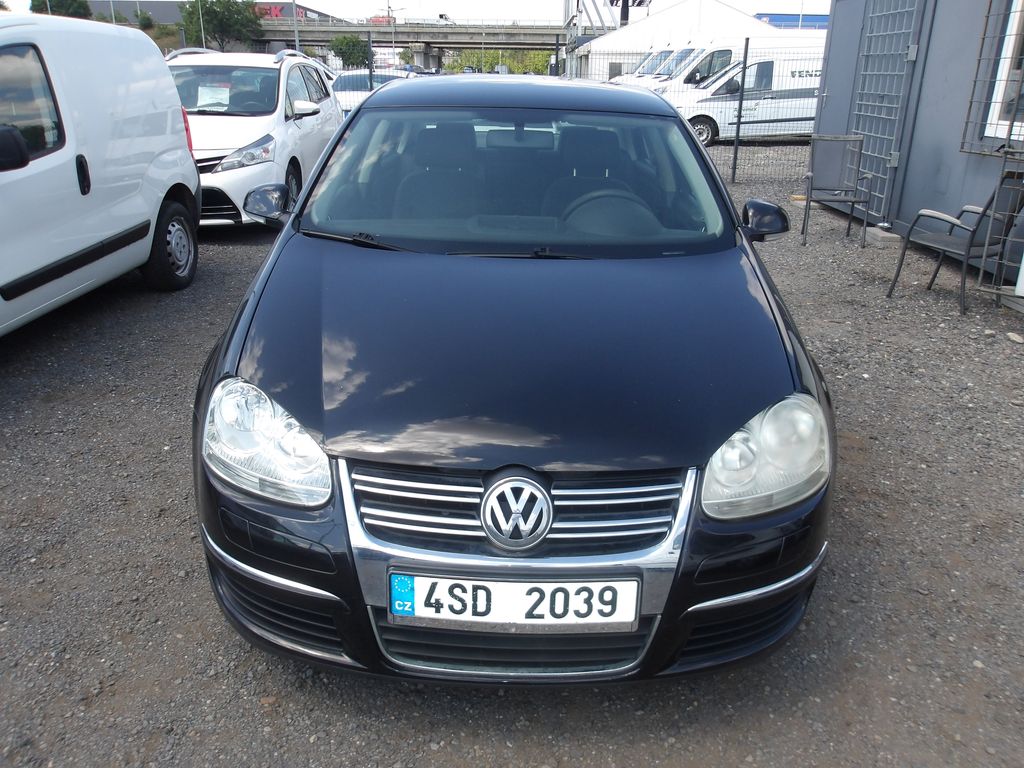 volkswagen-golf-1-9tdi-77kw-po-rozvodech - 2