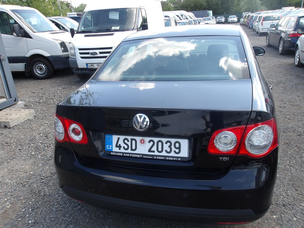 volkswagen-golf-1-9tdi-77kw-po-rozvodech - 5