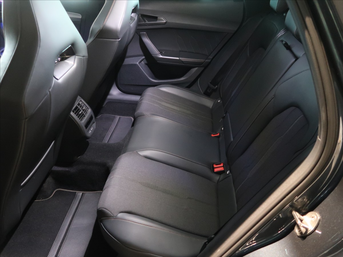 cupra-formentor-2-0-tsi-228-kw-vz-dsg-4x4-cr - 9