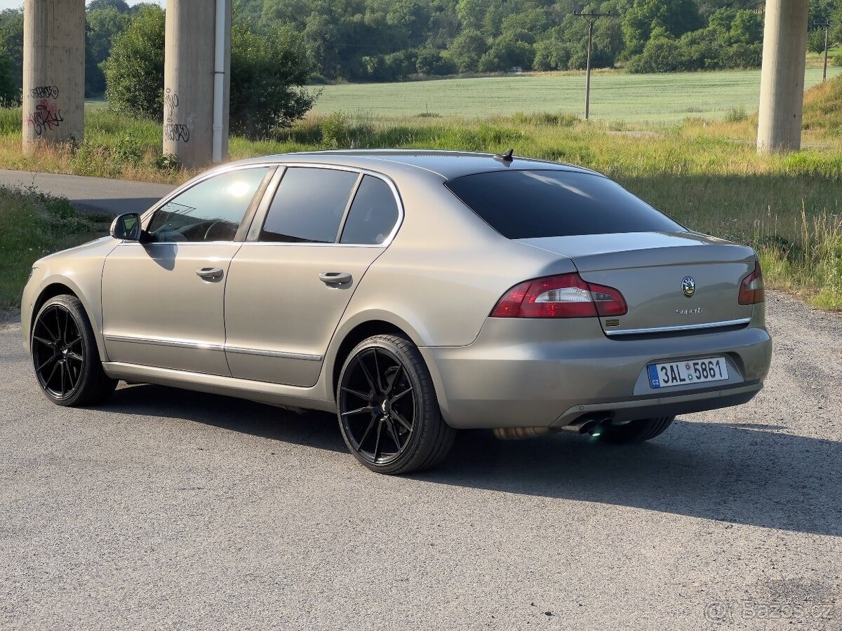 skoda-superb-2-125kw-cfgb-dsg - 1