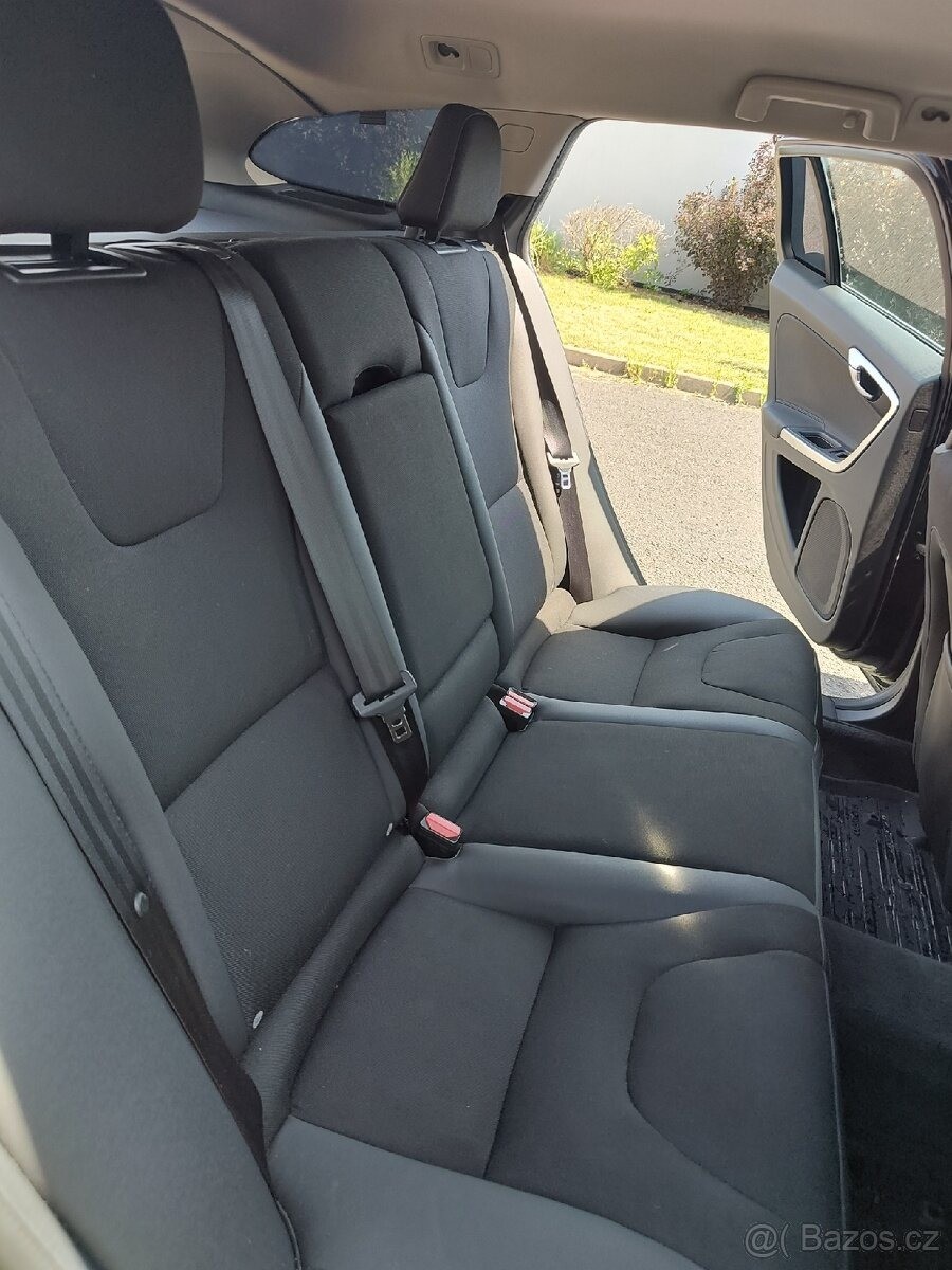 volvo-v60-2-0-100kw-rok-v-2013-automat - 9