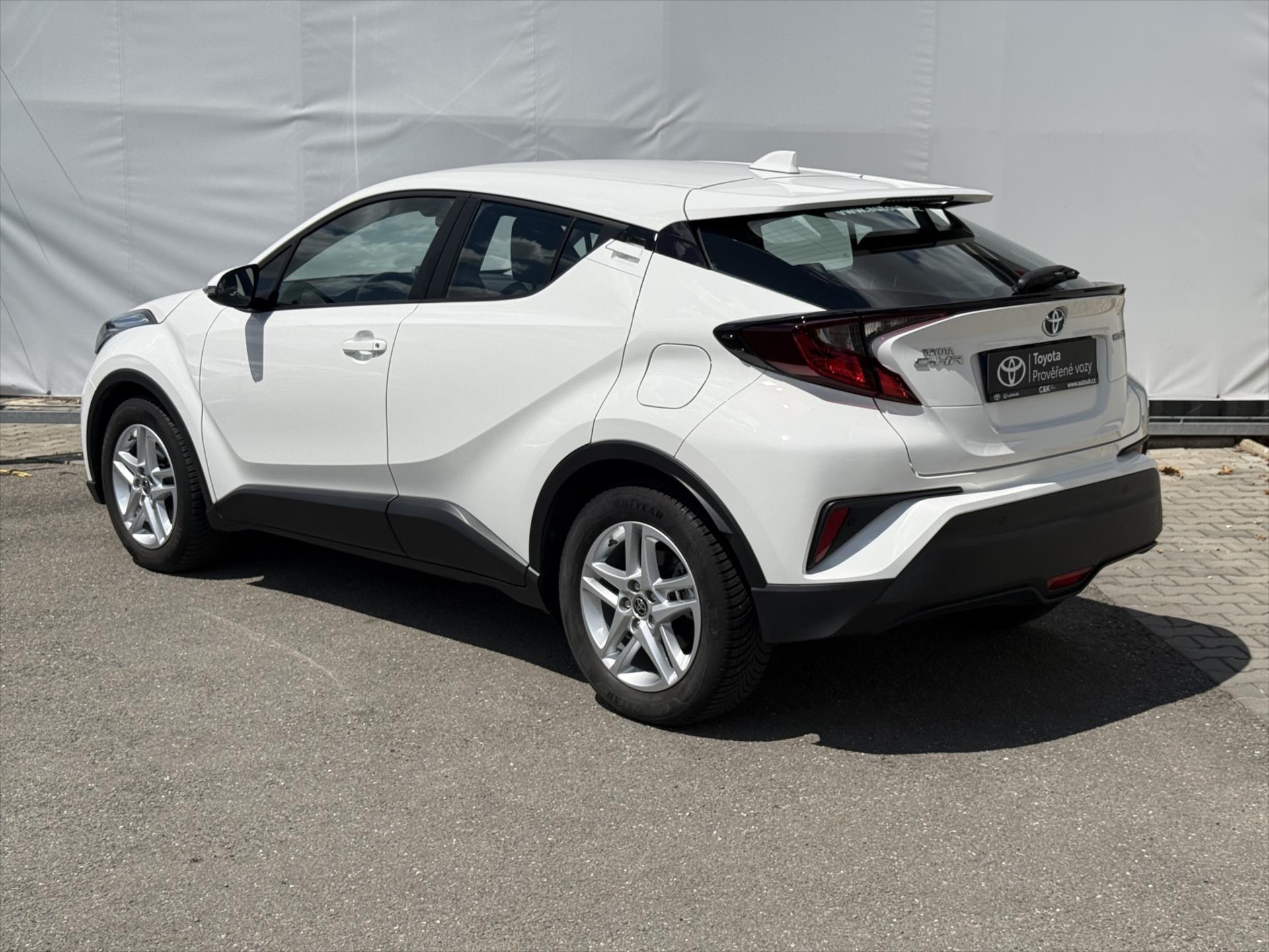 toyota-c-hr-1-8-comfort-business - 3