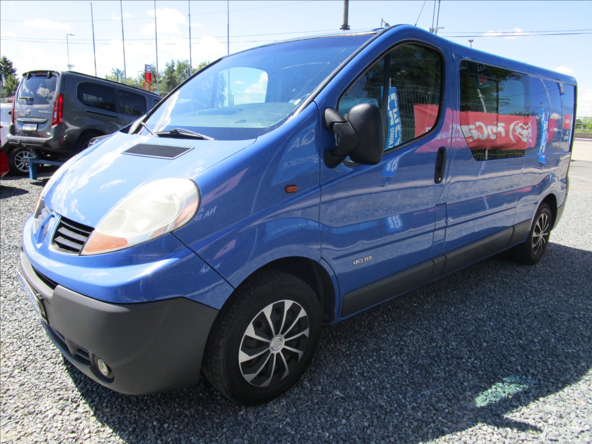 Renault Trafic 2.0dCi 115 L2H1, 6 míst
