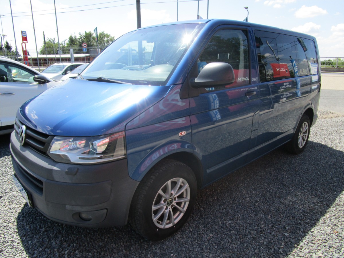 Volkswagen Transporter 2.0TDi Klima, 8 míst