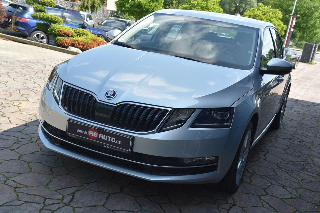 skoda-octavia-1-8-tsi-132-kw-dsg - 2