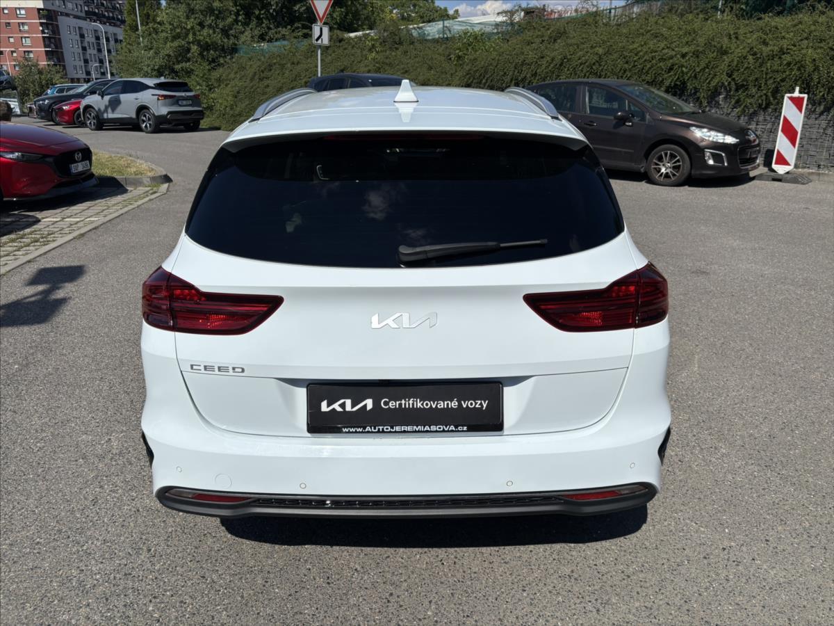 kia-ceed-1-5-tgdi-at-top-zaruka-adaptiv - 3
