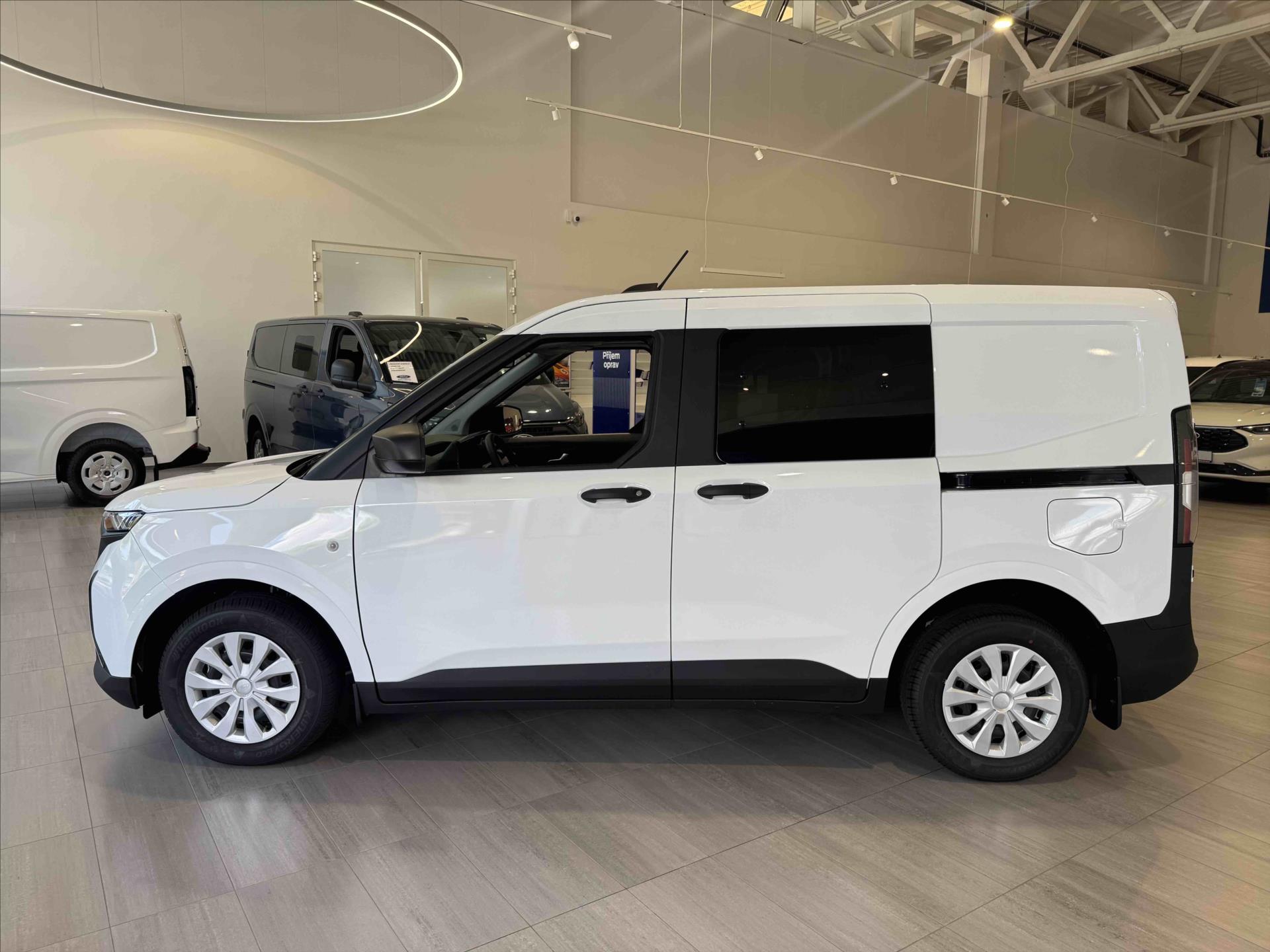 ford-transit-courier-1-5-ecoblue-73-kw-100-koni-6-st-manual-kombi-n1-trend-l1 - 5