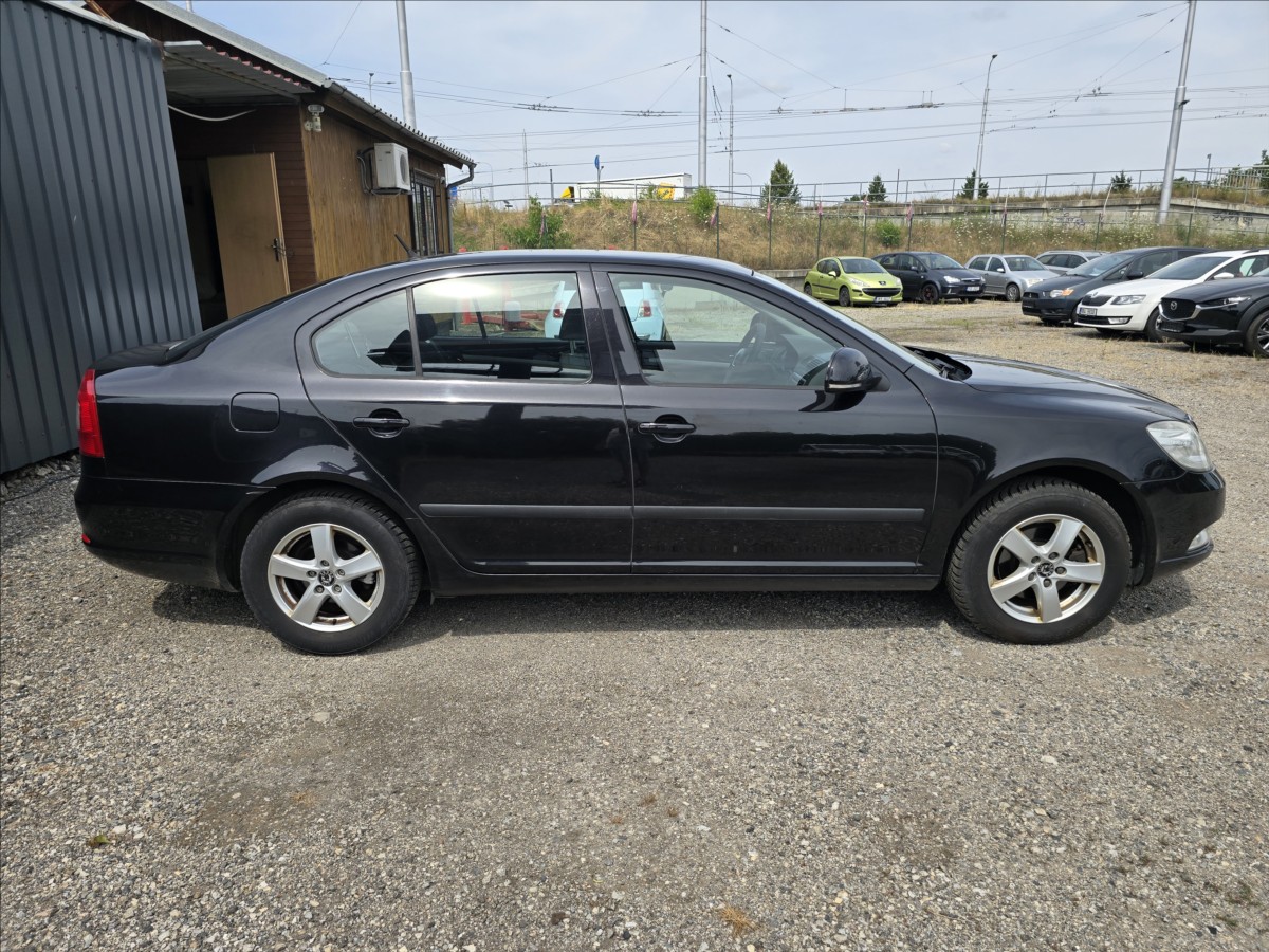 skoda-octavia-1-2-tsi-77-kw - 3
