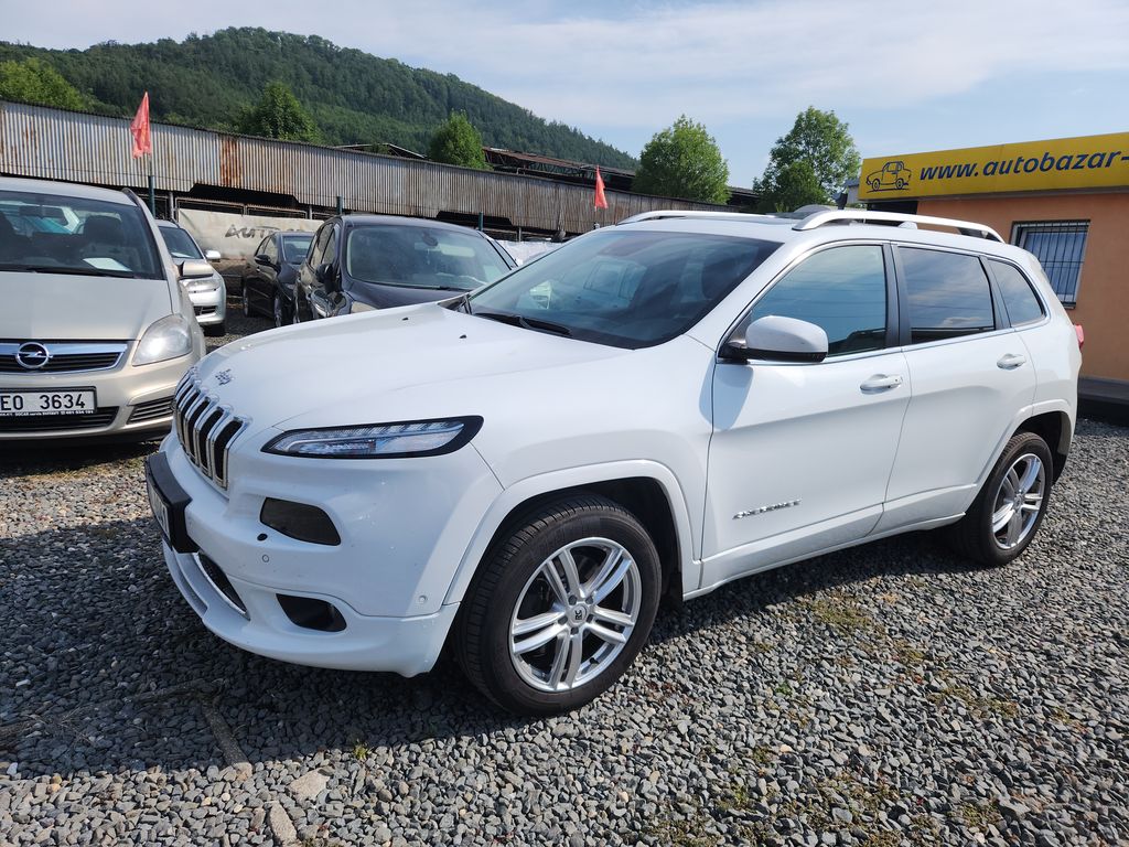 jeep-cherokee-2-2-mjtd-4x4-overland - 3