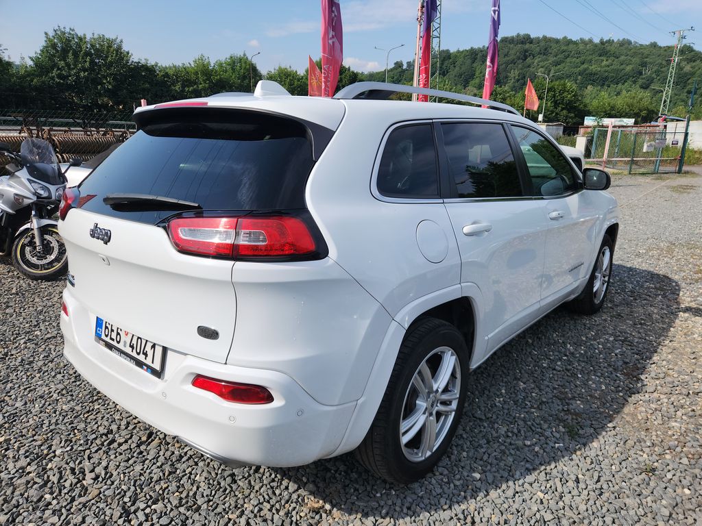 jeep-cherokee-2-2-mjtd-4x4-overland - 7