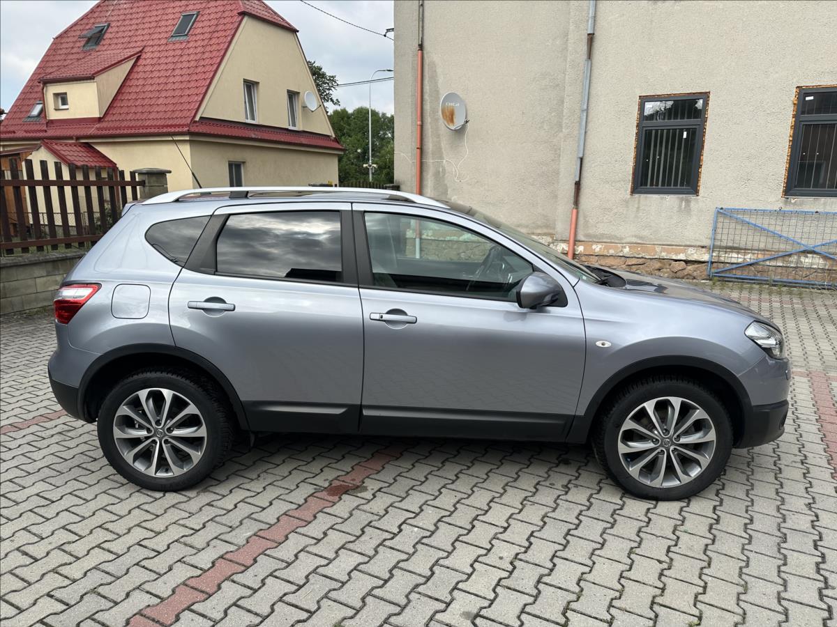 nissan-qashqai-2-0-4x4-automat-tekna - 1