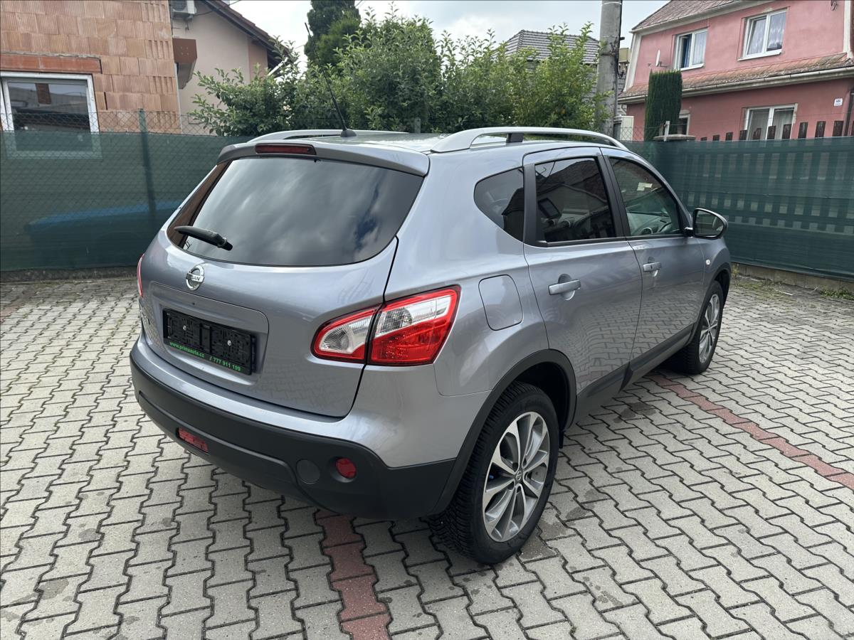 nissan-qashqai-2-0-4x4-automat-tekna - 2
