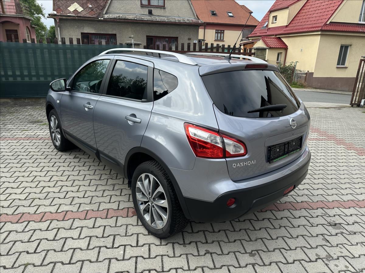 nissan-qashqai-2-0-4x4-automat-tekna - 6