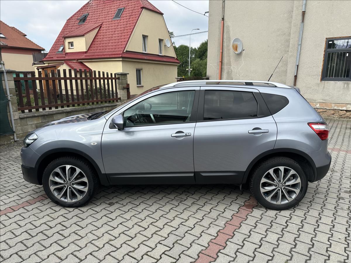 nissan-qashqai-2-0-4x4-automat-tekna - 7