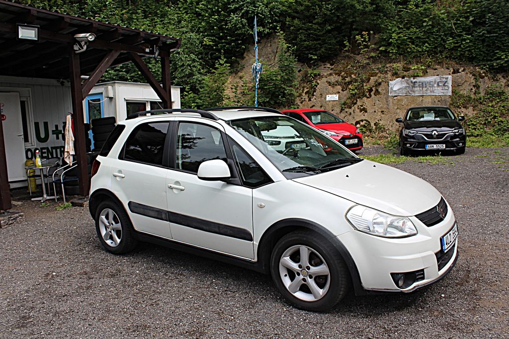suzuki-sx4-1-6i-klima - 3