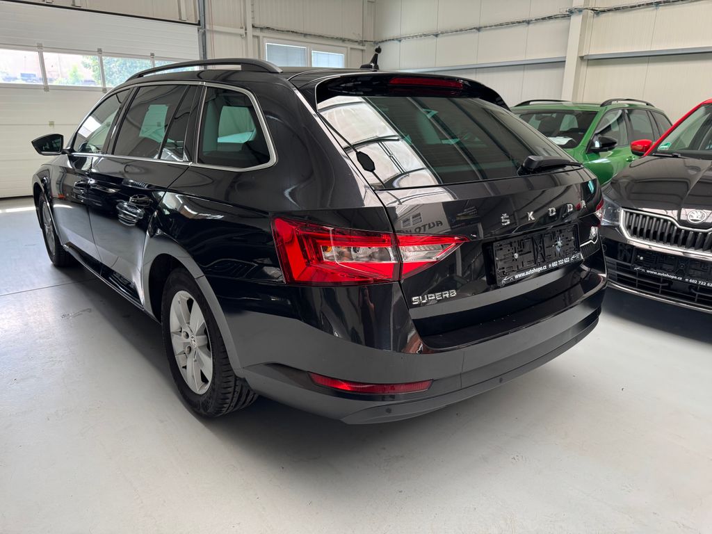 skoda-superb-combi-2-0-tdi-dsg-ambition - 3