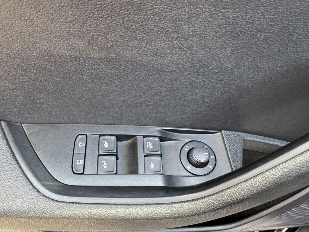 skoda-superb-combi-2-0-tdi-dsg-ambition - 6