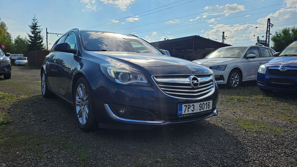 opel-insignia-1-9-td-sport-tourer - 1