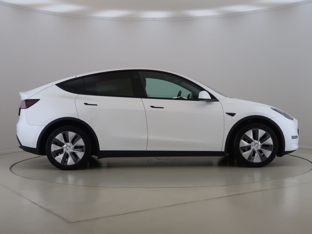 tesla-model-y-longrange-4x4-dualmotor-78-4kwh-soh94-9 - 3