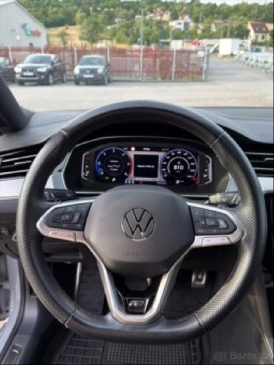 volkswagen-passat-variant-2-0-b8-r-line-tdi-2023 - 3