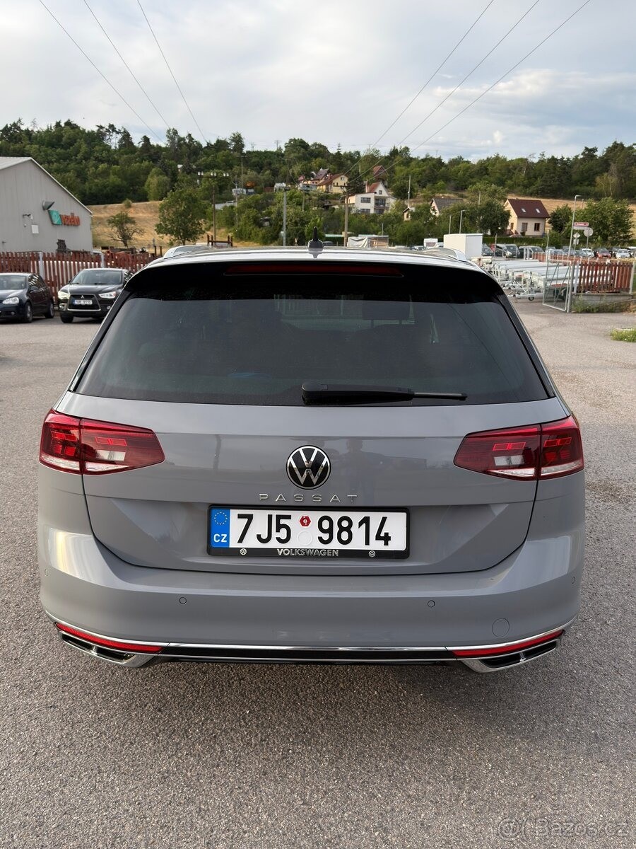 volkswagen-passat-variant-2-0-b8-r-line-tdi-2023 - 8