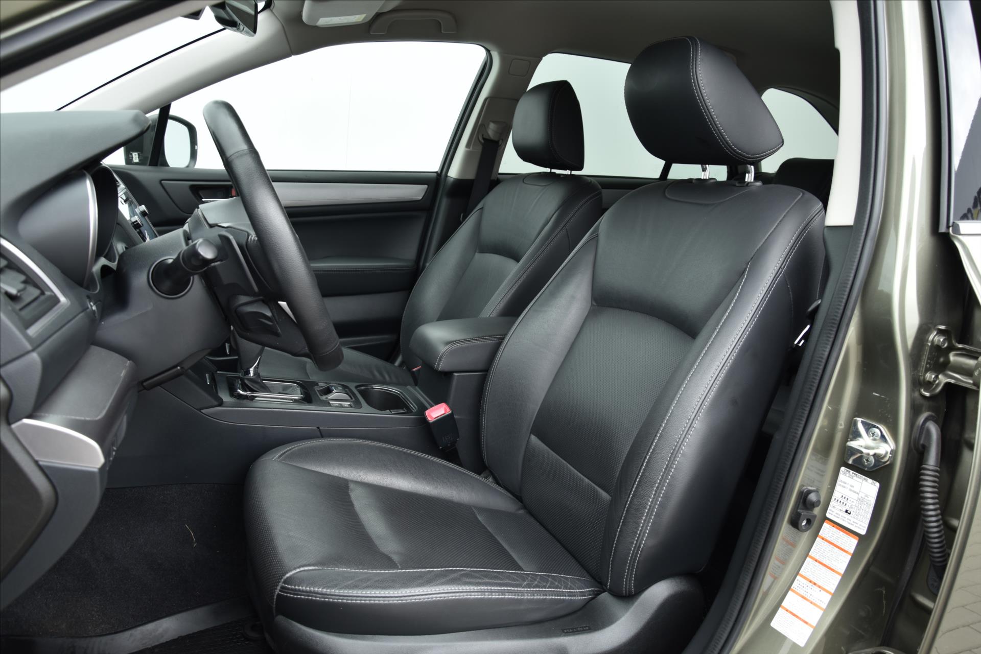 subaru-outback-2-5i-129kw-comfort-servis-kn - 9