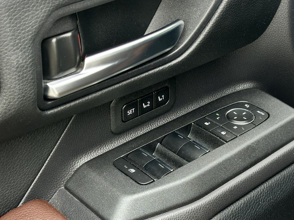toyota-land-cruiser-2-8-d-4d-executive-tz-dph-1-maj-2025 - 6