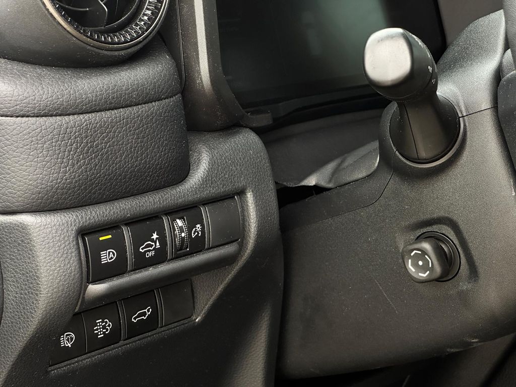 toyota-land-cruiser-2-8-d-4d-executive-tz-dph-1-maj-2025 - 8