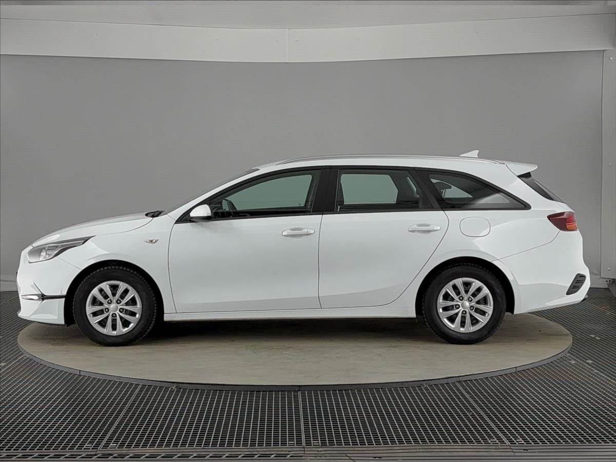 kia-ceed-1-5-t-gdi-sw - 2