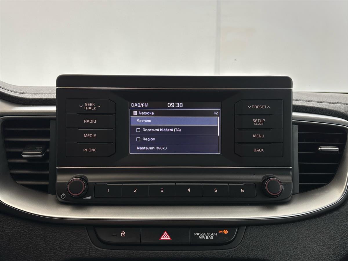 kia-ceed-1-5-t-gdi-sw - 6