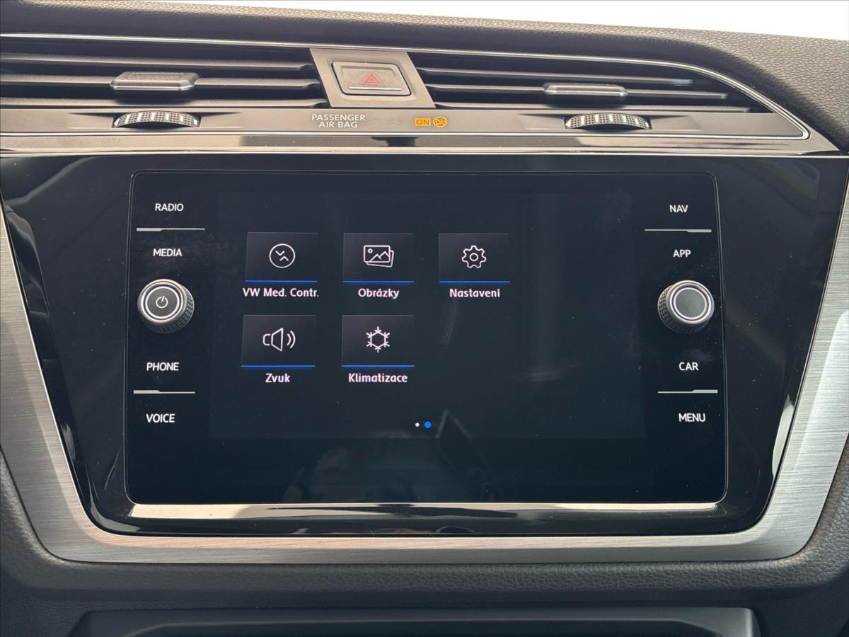 volkswagen-touran-2-0-tdi-comfortline - 7