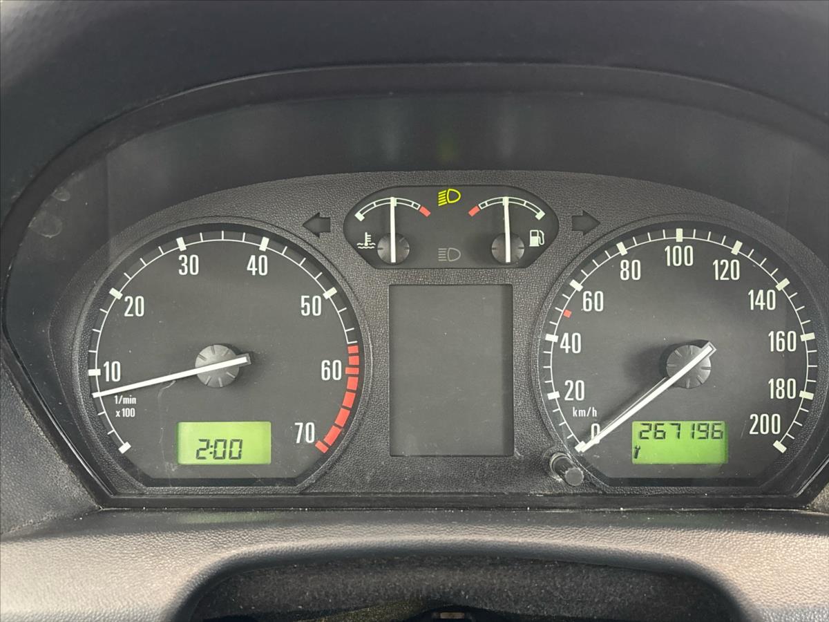 skoda-fabia-1-2-htp-classic - 8