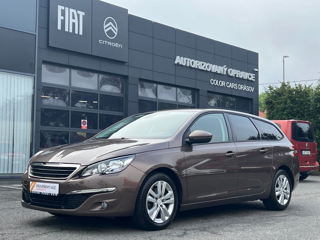 Peugeot 308 1.2 130k SERVIS ZÁRUKA