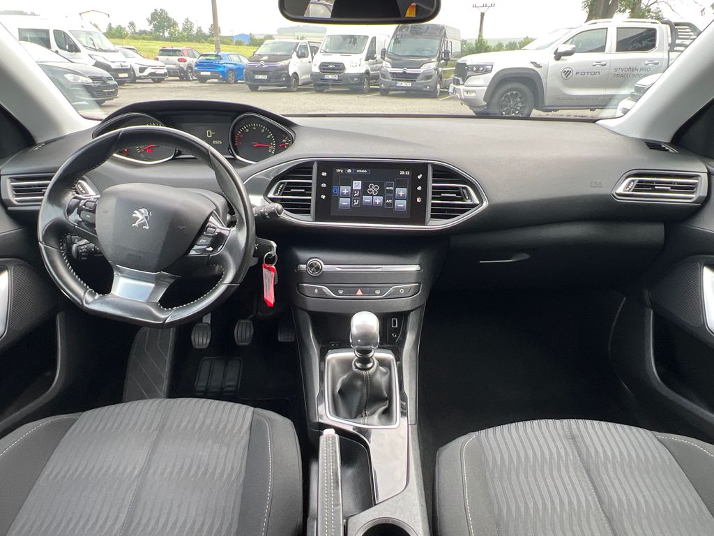 peugeot-308-1-2-130k-servis-zaruka - 2