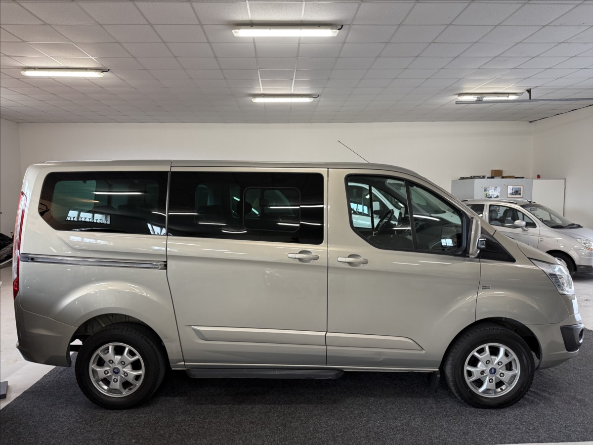 ford-tourneo-custom-2-2-titanium-92kw-po-servisu - 3