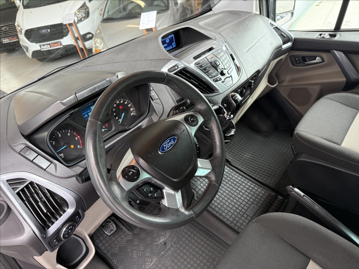 ford-tourneo-custom-2-2-titanium-92kw-po-servisu - 8