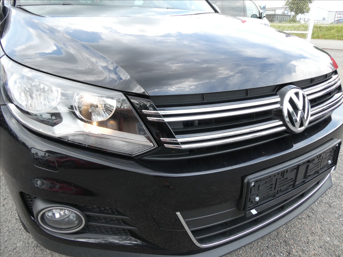 volkswagen-tiguan-2-0-tdi-130kw-sport-4x4-tz-navigace - 2