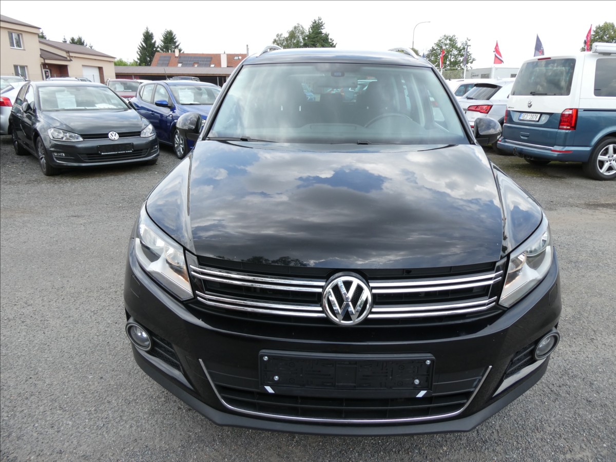 volkswagen-tiguan-2-0-tdi-130kw-sport-4x4-tz-navigace - 3