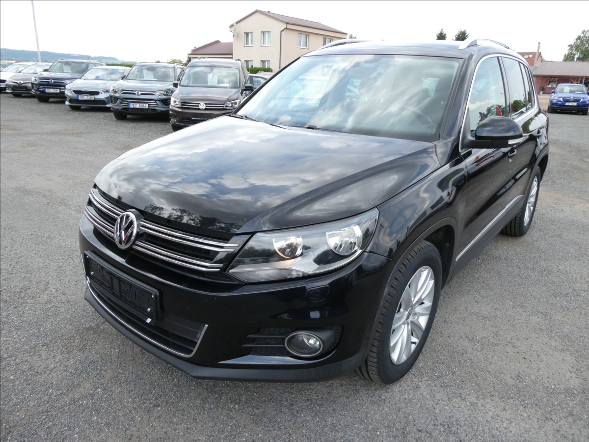 volkswagen-tiguan-2-0-tdi-130kw-sport-4x4-tz-navigace - 4